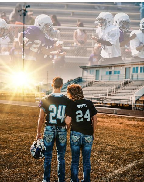 Football Family Pictures, Senior Football Photography, Team Mom Football, Football Senior Photos, Football Team Pictures, Baseball Senior Pictures, Football Senior Pictures, Boy Senior Portraits, Son Photo Ideas