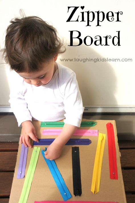 Learning to zipper is a great fine motor activity for toddlers! Here is an easy way to make your own zipper board! Velcro Sensory Play, Zipper Board, Shape Puzzle, Maluchy Montessori, Free Painting, Sensory Board, Quiet Time Activities, Skirt Diy, Glitter Bottle