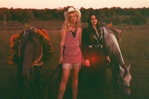 one year ago today, Lana Del Rey celebrated Nikki Lane's birthday, and they were also photographed by Madeline Northway at Rancho Pillow in Round Top, Texas <3 📷 by Madeline Northway October 18, 2023 #lanadelrey #ldr Trashy Americana, Lana Shrine, Nikki Lane, Lana Del Rey News, Lana Rey, Elizabeth Grant, Imagine If, Brooklyn Baby, Vintage Americana