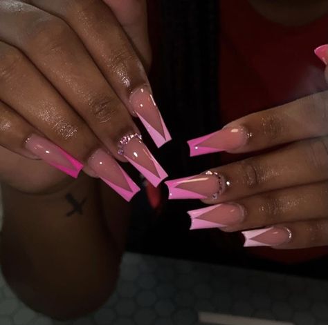 Pink Nails Acrylic With Rhinestones, Hot Pink Coffin French Tip, Hot Pink French Tip Nails Coffin With Rhinestones, Dark Pink French Tip, Pink Acrylic Nails With Gems, Pink Nail Designs 2023, Dark Pink French Tip Nails Coffin, Dark Pink Nails With Rhinestones, Pink Nails On Black Women