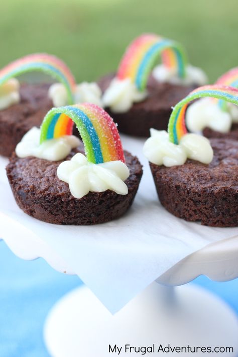 Last year I made cute little rainbow cupcakes for my little girl’s birthday.  They were a pretty big hit and my kids still talk about them from time to time. This year when we were getting re… Spring Bake Sale Ideas, Kids Bake Sale Ideas, Spring Bake Sale, School Bake Sale Ideas, Rainbow Brownies, Rainbow Muffins, Bake Sale Ideas, Regular Cake, Cloud Cupcakes