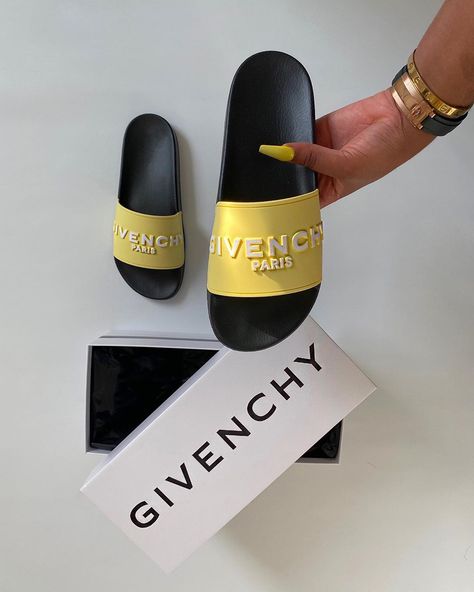 Bathildês on Instagram: “Summer Slidin’ #bbshoecam sourced by @bathildes . . . . . . . . . #givenchy #givenchyslides #givenchysliders #yellowslide #givenchysandals…” Givenchy Slides Outfit, Slide Outfits, Givenchy Slides, Bb Shoes, Yellow Slides, Givenchy Sandals, Slides Outfit, Closet Organizer, Summer Instagram