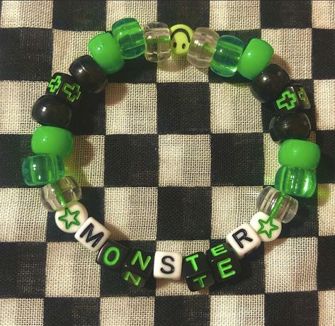 Scene Bracelets Aesthetic, Monster Energy Bracelet, Cute Kandi Bracelet Ideas, Scene Bead Bracelets, Alt Beaded Bracelets, Beaded Bracelets Aesthetic Grunge, Emo Bracelets Diy, Simple Kandi Cuff Patterns, Trippy Bracelets