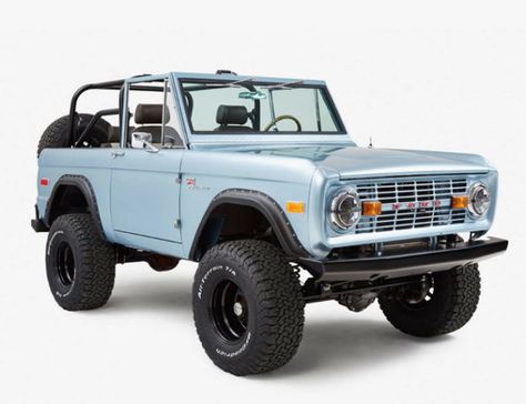 Every vintage 4x4 has a special place in our hearts, but this '71 by Ohio's Classic Ford Broncos is ticking all the right boxes. Chevy Trucks Older, Studebaker Trucks, Classic Bronco, Ford Suv, Classic Ford Broncos, Ford Broncos, Old Pickup Trucks, Ford Classic Cars, Cadillac Eldorado