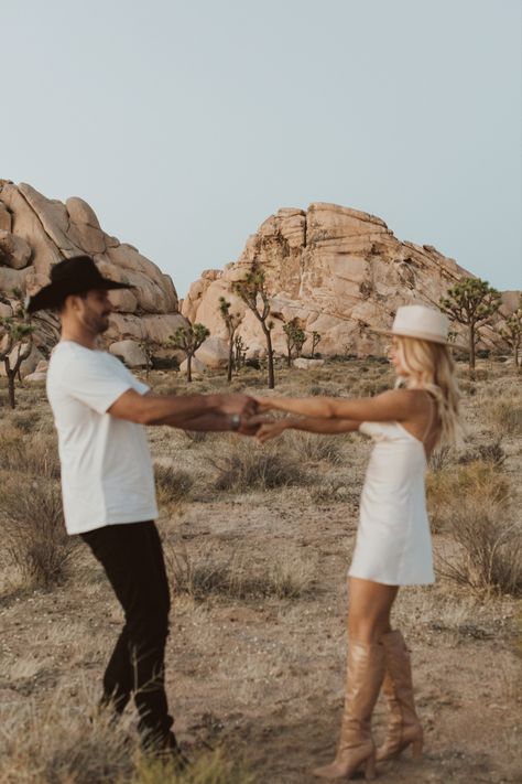 Joshua tree engagement photos Zion Photoshoot, Cactus Engagement Photos, Tucson Engagement Photos, Joshua Tree Photoshoot Family, Bridal Fits, Joshua Tree National Park Engagement Pictures, Desert Engagement Shoot, Joshua Tree Portrait Photography, Engagement Photos Arizona