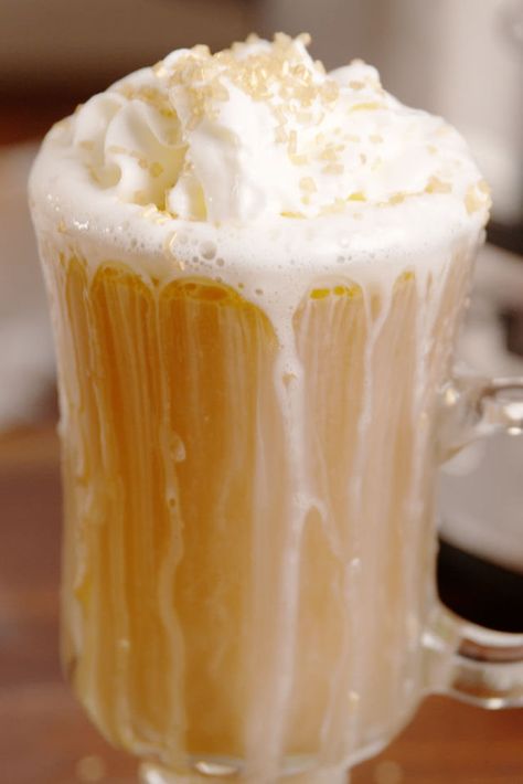 Engagement Food, Hot Butterbeer, Butterscotch Syrup, Butterbeer Recipe, Butter Beer, Hot Cocktails, Rum Recipes, Slow Cooker Desserts, Rum Drinks