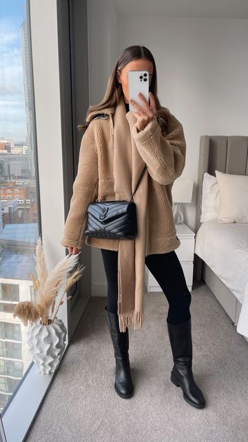 Sport Mum Outfit Winter, @mya.salma Outfit, Winter Fashion Cold, Cold Weather Outfit, Modest Fits, Fall Winter Wardrobe, Casual Work Outfits, Work Casual, Winter Wardrobe