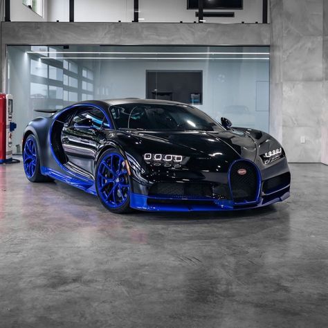 Car Shots, Bugatti Models, Sports Cars Lamborghini, High Performance Cars, Bugatti Cars, Exotic Sports Cars, Bugatti Chiron, Nice Cars, Sport Car