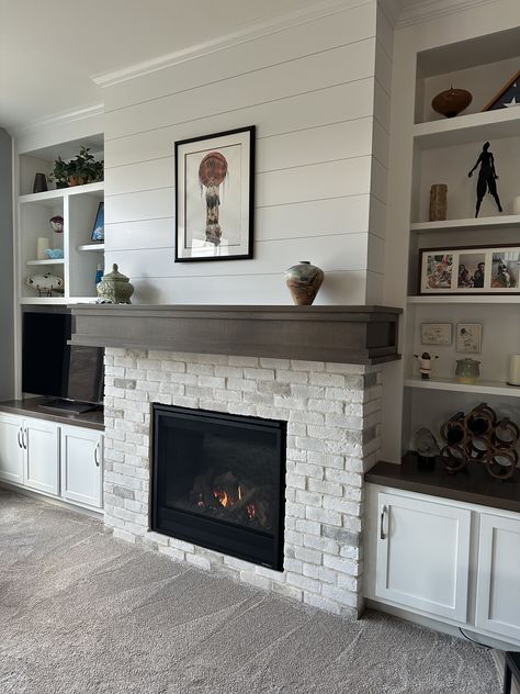 Living Room Inspiration Corner Fireplace, Tv On Side Of Fireplace Built Ins, Corner Built In Fireplace, Fireplace Wall With Floating Shelves, Wall With Tv And Fireplace, Living Room Built Ins With Tv, Tv Fireplace Wall Ideas, Chimney Ideas, Fireplace Detail