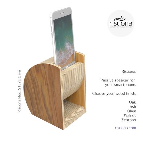 Passive speaker for your smartphone. Iphone Speaker Wood, Passive Amplifier, Smartphone Speaker, Wooden Speakers, Iphone Speaker, Diy Recycled Projects, Harley Davidson Artwork, Passive Speaker, Woodworking Joinery