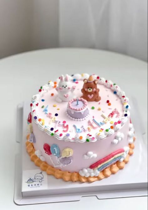 Aesthetic Bear Cake, Korean Cake Bear, Rainbow Cake Aesthetic, Cake Birthday Korea Simple, Wallpapers Rainbow, Korea Cake, Doodle Cake, 15th Birthday Cakes, Bts Cake