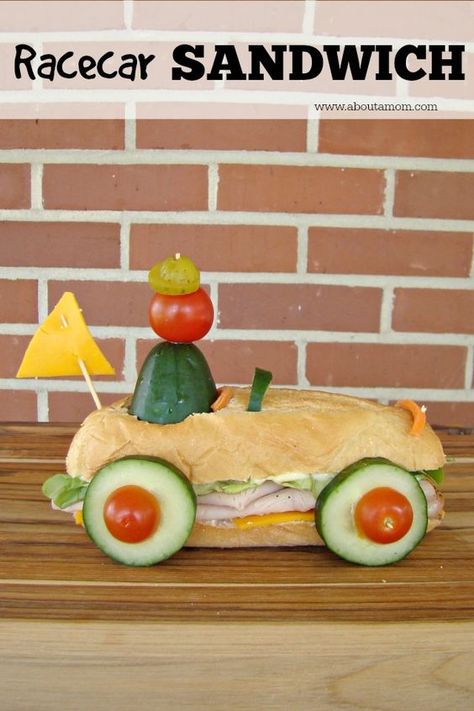 Fun Sandwich Ideas for Kids - Racecar Sandwich Fun Sandwich Ideas, Sandwich Ideas For Kids, Fun Sandwiches For Kids, Sandwich Ideas, Decorações Com Comidas, Food Art For Kids, Kids Party Food, Best Sandwich, Snacks Für Party