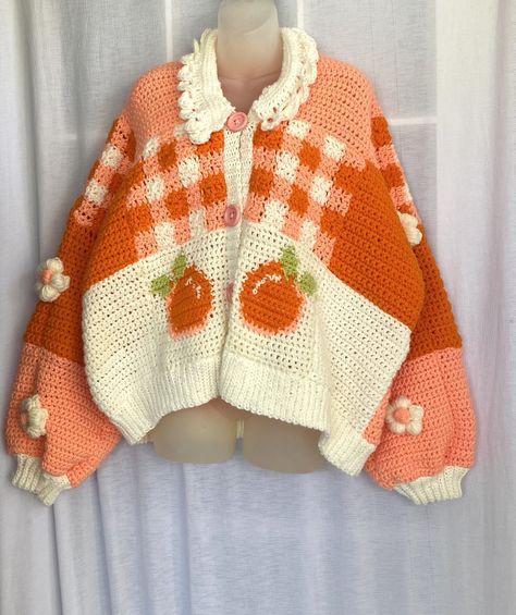 Kawaii Crochet Cardigan, Crochet Cute Clothes, Kawaii Crochet Clothes, Fruit Cardigan, Cute Crochet Cardigan, Clowncore Fashion, Strawberry Sweater, Cardigans Crochet, Mode Crochet