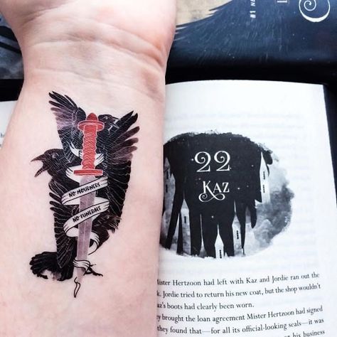 No Mourners No Funerals, Crows Drawing, Bookish Tattoos, Grisha Verse, Grisha Trilogy, Bone Tattoos, Crow Tattoo, Crooked Kingdom, The Grisha Trilogy