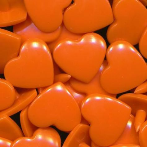 Happy Orange... Photowall Ideas, Oc Outfits, Orange Heart, Color Aesthetic, Orange Hues, Color Vibe, Orange Walls, Rainbow Aesthetic, Orange You Glad