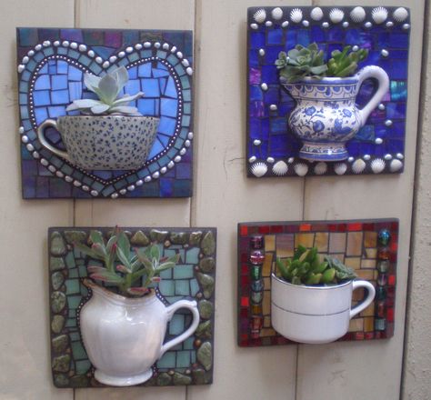 Teacup Mosaic, Broken China Crafts, Mosaic Bottles, Mosaic Tiles Crafts, Mosaic Art Diy, China Crafts, Mosaic Pots, Mosaic Flower Pots, Mosaic Inspiration