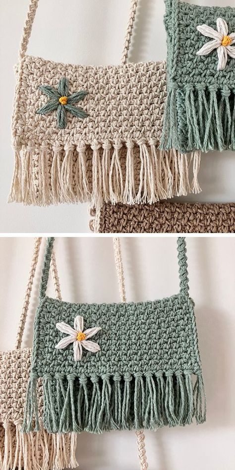 Macrame Handbag Patterns Free, Crotchet Bags Patterns Free, Diy Crochet Crossbody Bag, Simple Crochet Basket Pattern Free, Small Crocheting Projects, Crochet Hand Bags Purses, Free Macrame Purse Patterns, Boho Bag Crochet Pattern, Crocheted Purses And Bags