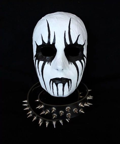 Corpes Paint Black Metal, Black Metal Makeup Tutorial, Male Corpse Paint, Corpse Paint Woman, Black Metal Face Paint, Corpse Face Paint, Goth Corpse Paint, Metal Goth Makeup, Metal Makeup Men