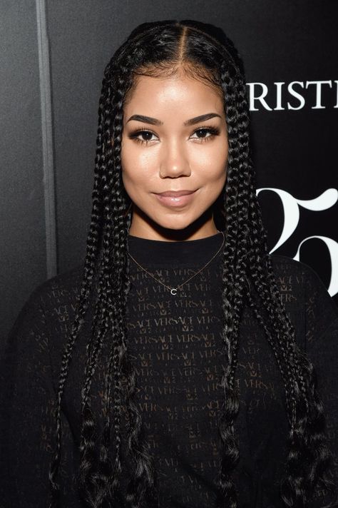 10 Celebrity-Inspired Ways To Rock Knotless Box Braids - Essence Long Box Braids, Feed In Braid, Jhene Aiko, Box Braids Styling, Braids With Curls, Girls Braids, Hot Hair Styles, Inspirational Celebrities, Box Braids Hairstyles