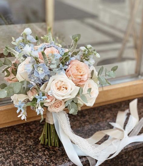 Pastel Wedding Theme, Pastel Bouquet, Light Blue Wedding, Bridal Bouquet Flowers, Blue Wedding Flowers, Wedding Theme Colors, Peach Wedding, Pastel Wedding, Wedding Mood