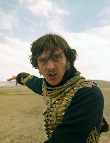 Capt Nolan 11th Hussars- Charge of the Light Brigade,There! there ... Charge Of The Light Brigade, David Hemmings, Military Chic, Age Of Empires, British Soldier, Comics Artist, Gong Yoo, Gold Work, British Army