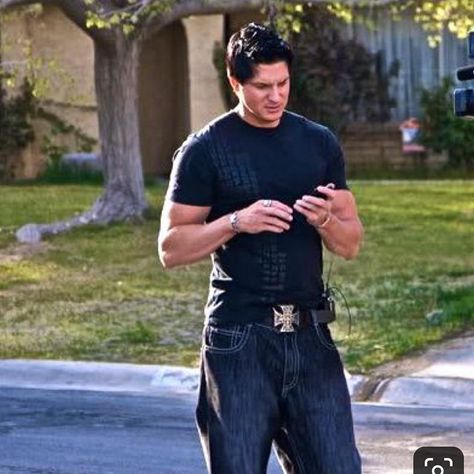 F A N P A G E | I Adore Zak🌏🖤 on Instagram: “#zakbagans 💕💛” Zak Bagans Outfit, Zack Bagans, Zac Bagans, Ghost Adventures Funny, Ghost Adventures Zak Bagans, Zak Bagans, Scary Ghost, Ghost Adventures, Ghost Hunters