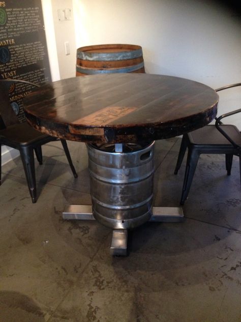 Wood table with keg stand Keg Table, Beer Keg Ideas, How To Brew Beer, Brewery Decor, Making Beer, Brewery Design, Basement Furniture, Diy Beer, Beer Making