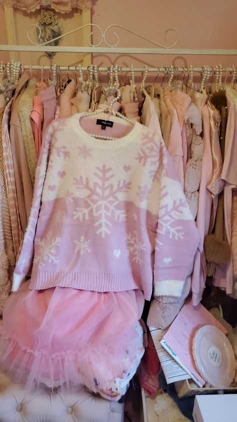 🌸My pink sweater from Target 11-6-23 🌸 Pink Holiday Sweater, Christmas Pink Outfit, Pink Ugly Christmas Sweater, Pink Christmas Outfits, Pink Christmas Outfit, Floral Dress Aesthetic, Pink Christmas Sweater, Kawaii Outfit Ideas, Trashy Outfits