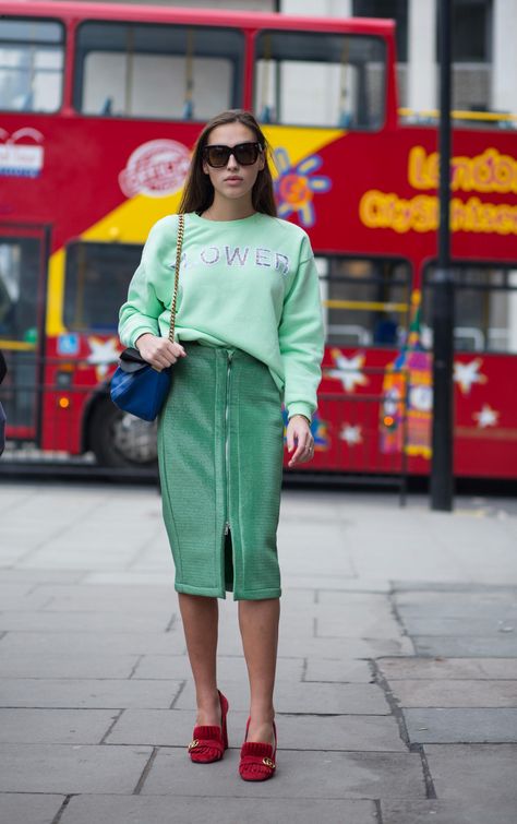 Layering A Dress, Statement Sweater, Autumn Street, London Fashion Weeks, Minty Fresh, Street Style 2017, Solange Knowles, Straight Cut Jeans, Quirky Fashion