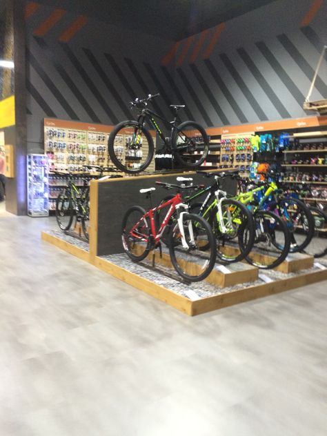 Bike Store Design, Bicycle Shop Design, Bike Room Design, Layout Landscape, Bike Shops, Cycle Store, Bicycle Store, Bike Room, Bicycles For Sale