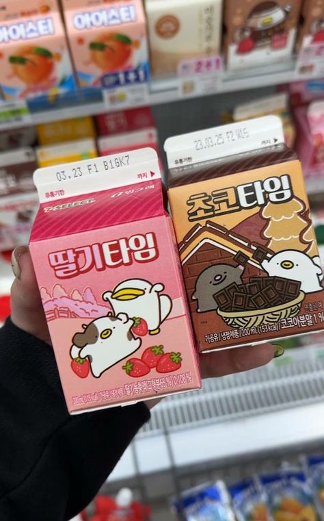 Aesthetic Drink, Korean Snacks, Kawaii Cooking, Asian Snacks, Cute Snacks, Pretty Drinks, Japanese Snacks, Kawaii Food, Drink Milk