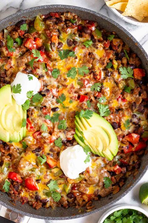 Cheesy Beef Taco Skillet (30-Minutes) - Eat the Gains Healthy Taco Skillet, Low Carb Taco Skillet, Ground Turkey Taco Skillet, Cheesy Taco Skillet, Turkey Taco Skillet, Beef Taco Skillet, Taco Skillet Recipe, Taco Skillet, Veggie Skillet