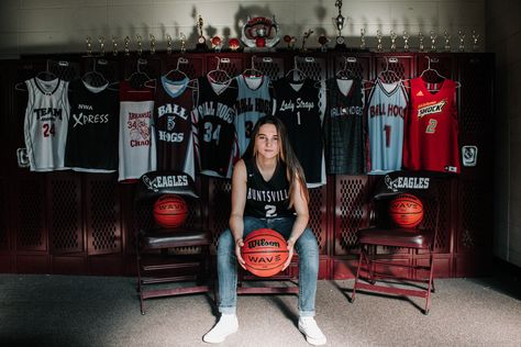 || IG: @jpphotographyandfilm || #seniorportraits #2018 #senior #basketball / @makayla2watkins Basketball Jersey Senior Pictures, 3 Sport Athlete Senior Pictures, Media Pictures Basketball, Senior Basketball Pictures, Multi Sport Senior Pictures Photo Ideas, Senior Picture Ideas Basketball, Basketball Graduation Pictures, Multi Sport Senior Picture Ideas, Multi Sport Senior Pictures