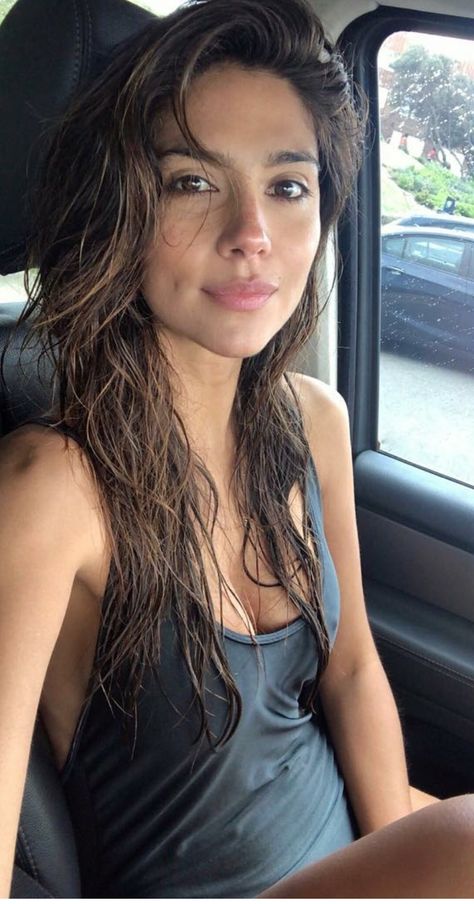 Pia Miller Pia Miller Hair, Beard Cut Style, Pia Miller, Beautiful Nose, Dimensional Brunette, Cindy Mello, Feminine Aesthetic, Gal Gadot, Woman Crush