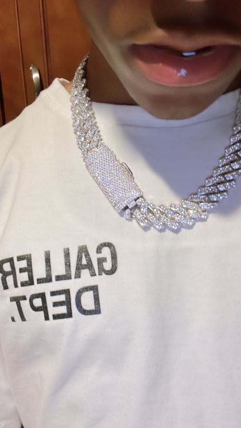 Iced Out Chains Men, Luxury Iced Out Link Chain Necklace, White Iced Out Chain Necklace, Silver Iced-out Chain Bracelet, Chains Men, Iced Out Chains, Luxury Iced-out Gold Chain Necklace, Accesorios Aesthetic, Dope Jewelry Accessories