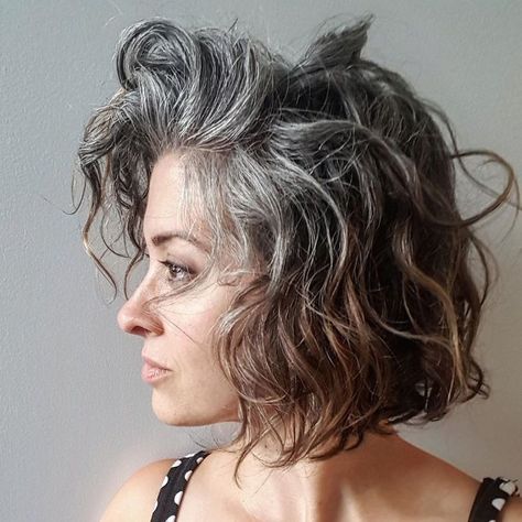 Grey Curly Hair, Grey Hair Transformation, Gorgeous Gray Hair, Grey Hair Inspiration, Beautiful Gray Hair, Natural Gray Hair, Silver Grey Hair, Gray Hair Growing Out, Gray Hair Cuts