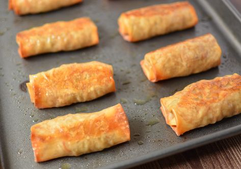 Crispy Oven Baked Egg Rolls Oven Baked Egg Rolls, Baked Egg Rolls, Homemade Chicken Gravy, Oven Baked Eggs, Egg Roll Ingredients, Chicken Vegetable Stew, Homemade Egg Rolls, Fried Rice With Egg, Chicke Recipes