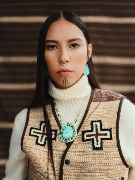 Quannah Chasinghorse, Navajo Weaver, Indigenous Fashion, Native American Jewelry Navajo, Artist In Residence, Native American Artwork, Stone World, Spiritual Realm, Cowgirl Fashion