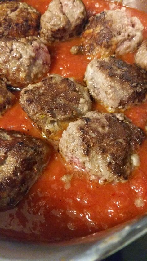 Luck and Low Carb: Small Batch Meatballs Meatball Dinner, Italian Meatballs Recipe, Cooking For A Group, Meatball Recipes Easy, Crock Pot Meatballs, How To Cook Meatballs, Italian Pasta Recipes, Meatballs Easy, Power Foods