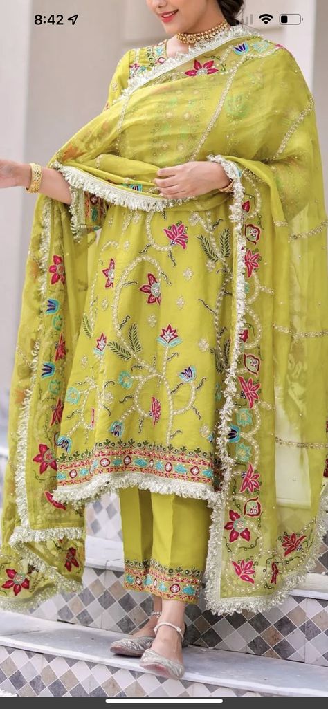 Multi Color Suit Design, Punjabi Suits Trending, Suits For Women Indian Punjabi Wedding, Parrot Colour Suit Design, Punjabi Suit Colour Combination, Heavy Suits For Wedding, Punjabi Suit Colour, Suit Colour Combination, Suits For Women Indian Punjabi