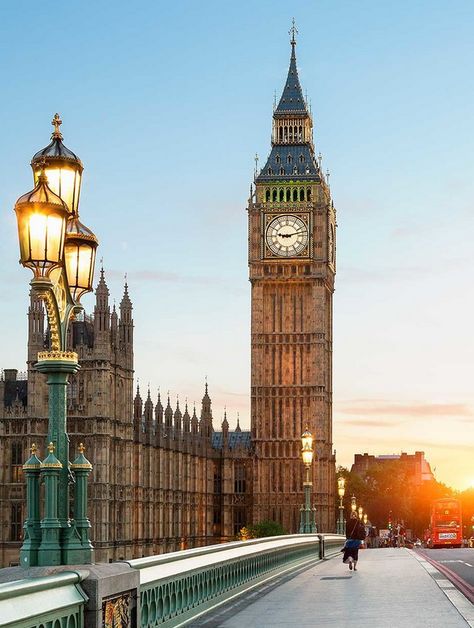 Elizabeth Tower, British Castles, Architectural Art, Saint Stephen, Big Ben London, Tower Building, Kingdom Of Great Britain, Historical Monuments, Republic Of Ireland