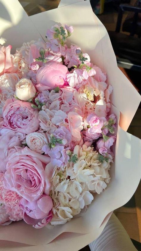 Wedding Flowers Pink Roses, Pretty Flowers Pictures, Flower Boquet, Pink Flower Bouquet, Amazing Husband, Luxury Flower Bouquets, Peonies And Hydrangeas, Boquette Flowers, Nothing But Flowers