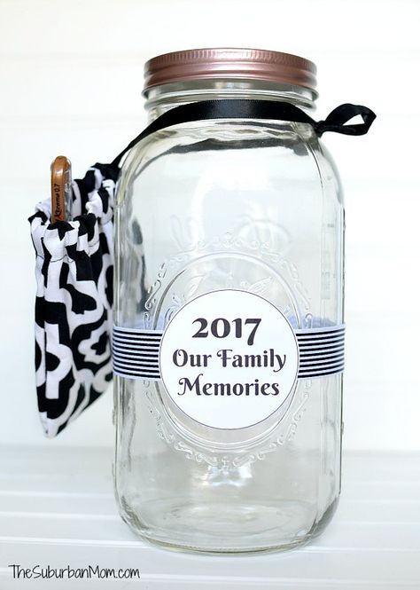 Mason Jar Memory Jar Memory Jar Diy, Memory Jar Printable, Jar Printable, Sister Ideas, Memory Jars, Gratitude Jar, Happy Jar, Suburban Mom, Secret Sister