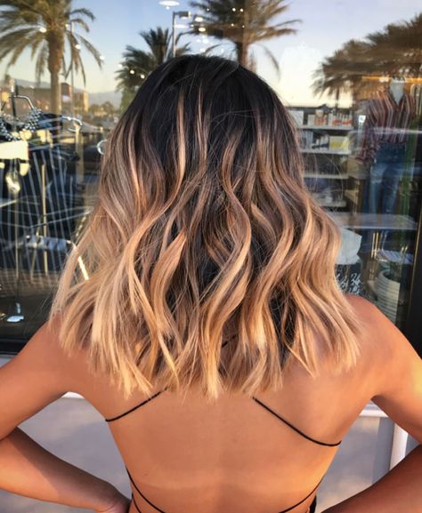 Blonde Ombre Short Hair, Short Hair Highlights, Ombre Hair Blonde, Caramel Hair, Hair Color Light Brown, Brown Hair Balayage, Ombré Hair, Light Hair Color, Brown Hair With Highlights