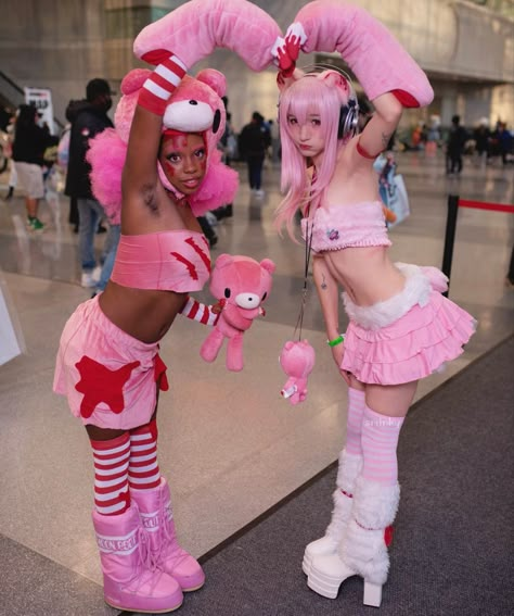 Gloom Bear, Black Cosplayers, Cosplay Inspiration, Super Sonico, Gloomy Bear, Cosplay Inspo, Drawing Expressions, Cute Cosplay, Really Cute Outfits