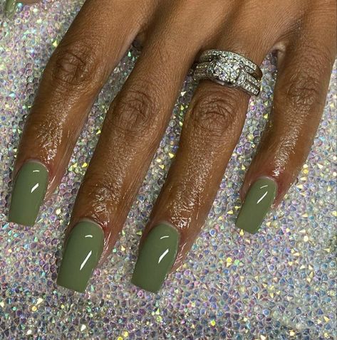 L Nails, Olive Nails, Oval Nails Designs, Nail Tip Designs, Nude Nail Designs, Work Nails, Dope Nail Designs, Fall Acrylic Nails, Gel Nail Colors