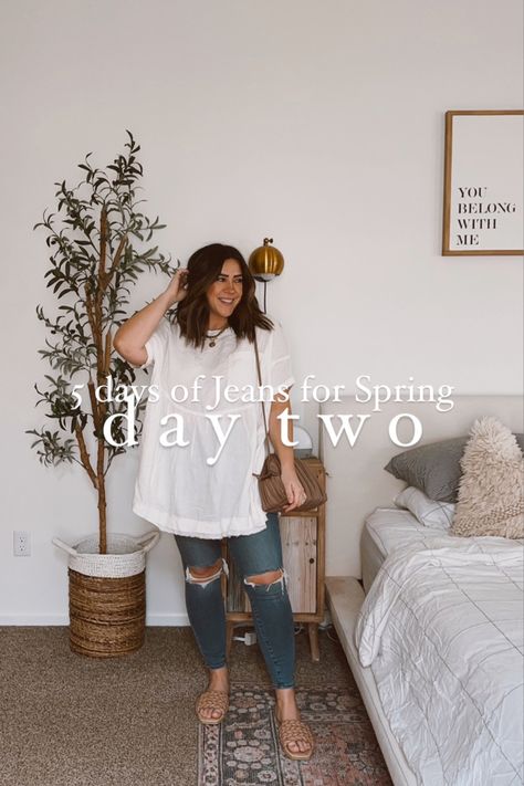 Spring Summer Outfits Midsize, Mid Size Spring Outfits Casual, Curvy Midsize Outfits Summer, Midsize Casual Summer Outfits, Midsize Fashion 2023, Mid Size Jeans Outfit, Mid Size Mom Outfits, Midsize Boho Outfits, Midsize Maternity Outfits