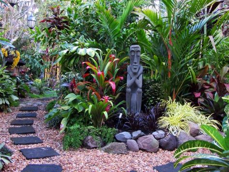 From the master, Denis Hundsheidt. Garden Landscaping Design Ideas, Small Tropical Gardens, Taman Diy, Bali Garden, Tropical Landscape Design, Balinese Garden, Tropical Garden Design, Tropical Backyard, Budget Garden