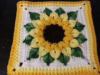 Crochet Sunflower Baby Blanket, Sunflower Square Crochet Pattern, Crochet Sunflower Blanket, Sunflower Crochet Blanket, Sunflower Afghan, Motifs Granny Square, Flower Granny Square, Crochet Chicken, Potholder Patterns