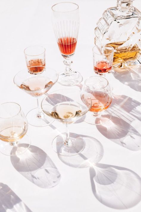 Nice Glasses, Cocktail Photography, Glass Photography, Happy Week End, Reflection Photography, Wine Down, Shadow Photography, Work Diy, Natural Wine